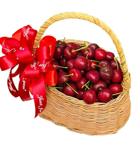 Giỏ Cherry Nhập Khẩu - Gửi Hoa Về Việt Nam