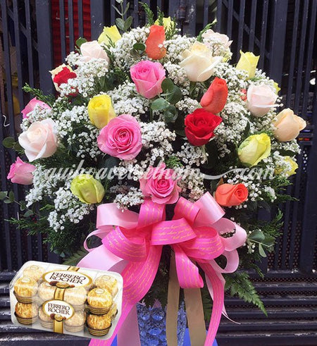 Bình 24 Hoa Hồng Nhiều Màu Và Socola - Gửi Hoa Về Việt Nam