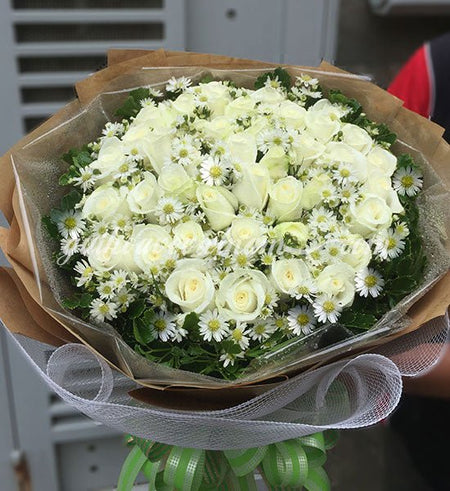 Bó 24 hồng trắng - Gửi Hoa Về Việt Nam