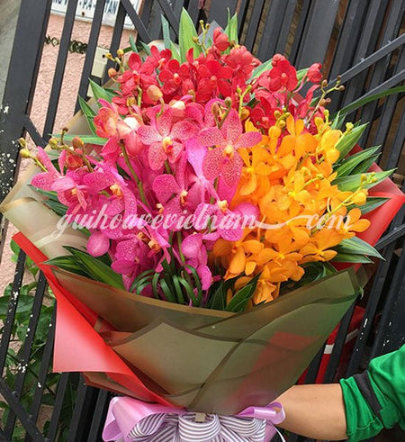 Bó Lan Mokara Nhiều Màu - Gửi Hoa Về Việt Nam